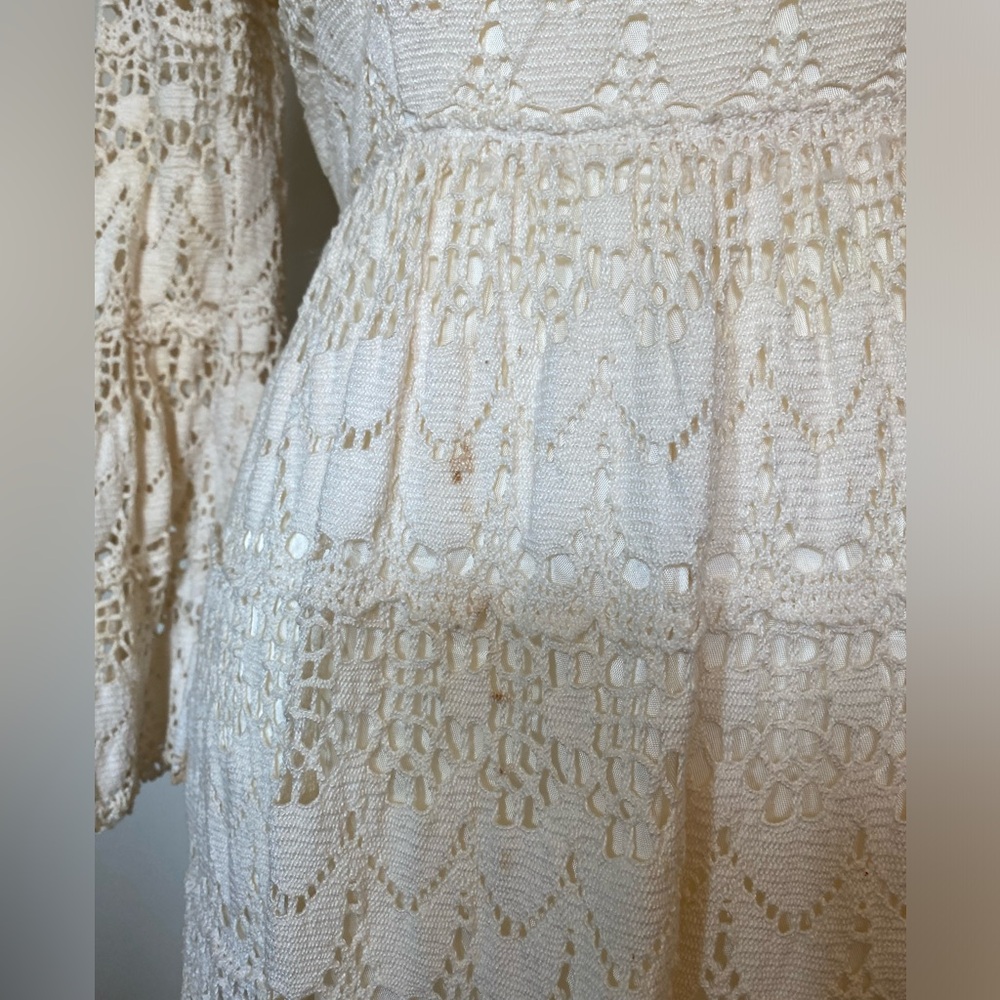 Hand-made 70’s vintage crochet wedding dress size 2 - Picture 5 of 6